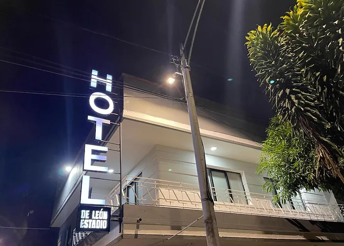Hotel De Leon Estadio